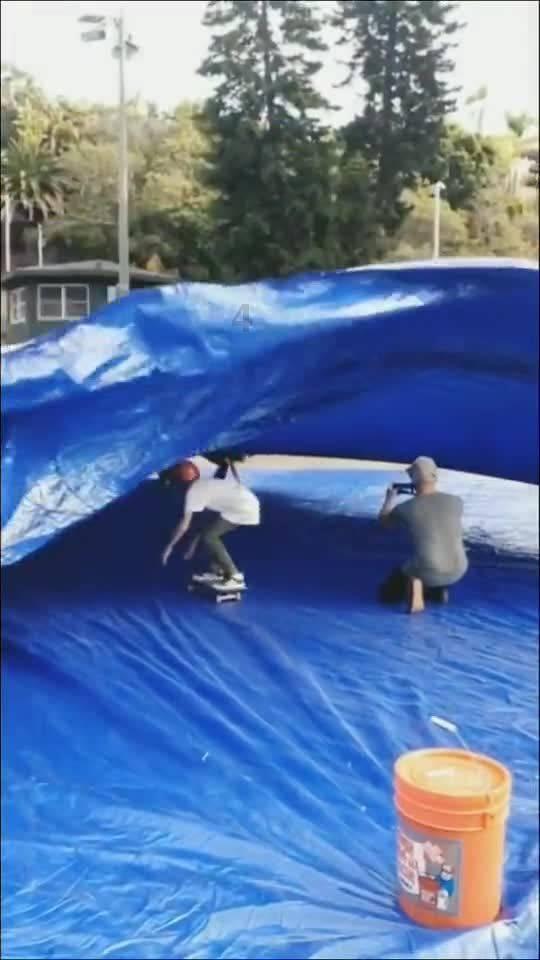 豆腐裤与马丁靴，该怎么搭配？